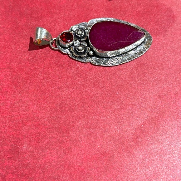 Ruby & Garnet Silver Pendant - Picture 5 of 10